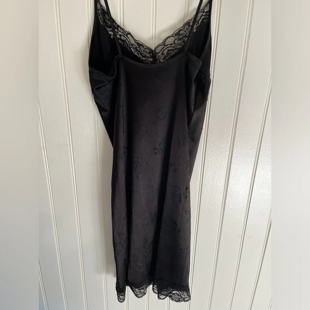 Motel Rocks Slip Mini Black Lace Dress - Picture 2 of 9